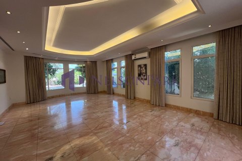 Villa de 4 dormitorios en Doha, Qatar No. 58528 4