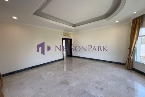Villa de 4 dormitorios en Doha, Qatar No. 58528 13
