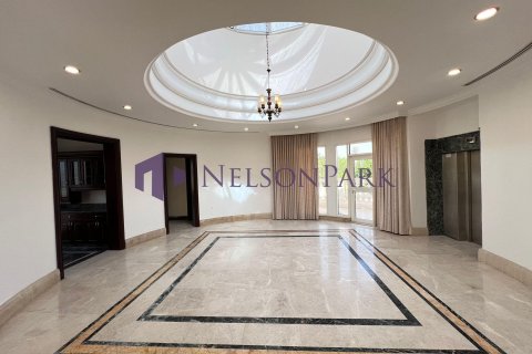 Villa de 4 dormitorios en Doha, Qatar No. 58528 3