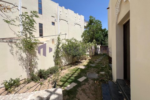 Villa de 6 dormitorios en Doha, Qatar No. 58541 5