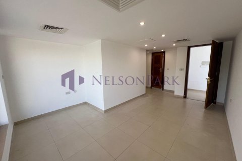 Villa de 6 dormitorios en Doha, Qatar No. 58541 25