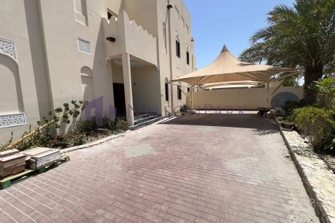 Villa de 6 dormitorios en Doha, Qatar No. 58541 7