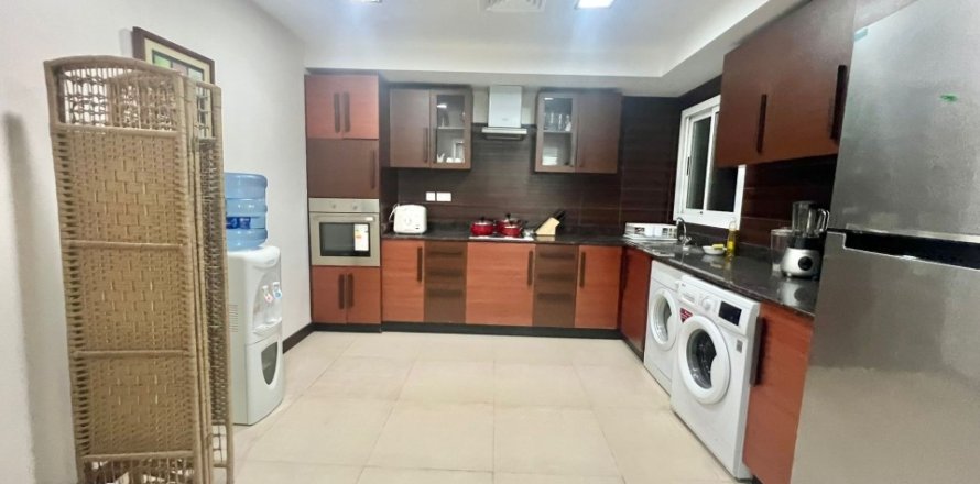 2 bedrooms Apartment in Manama, Bahrain No. 59806