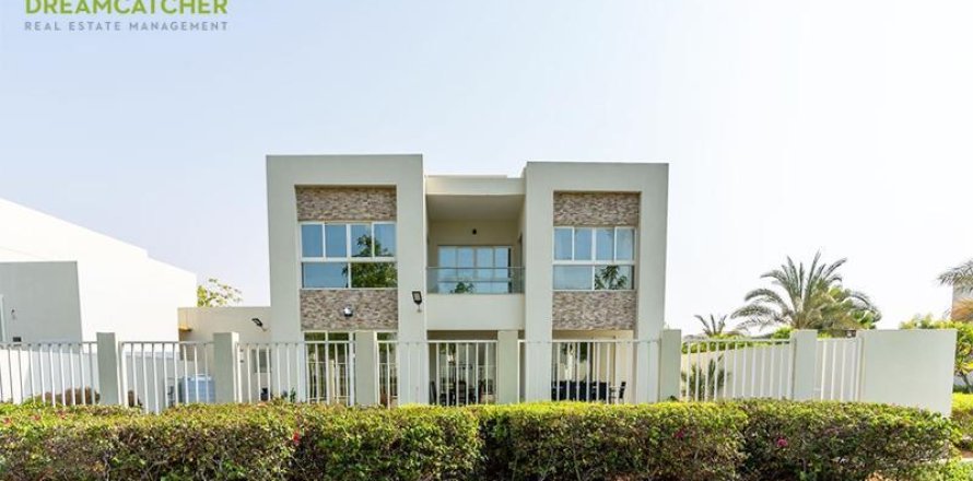 Villa de 4 dormitorios en Mina Al Arab, UAE No. 20210