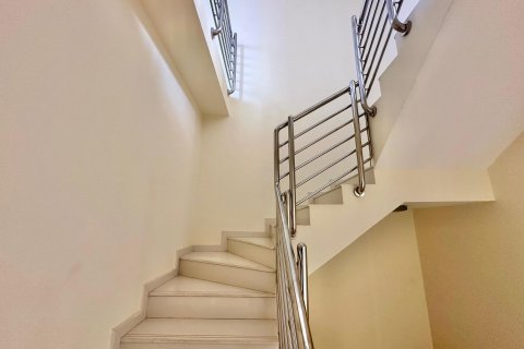 Apartment de 4 dormitorios en Al Hamra Village, UAE No. 20213 14