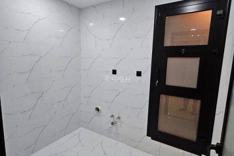 6 bedrooms Villa in Khobar, Saudi Arabia No. 60010 24