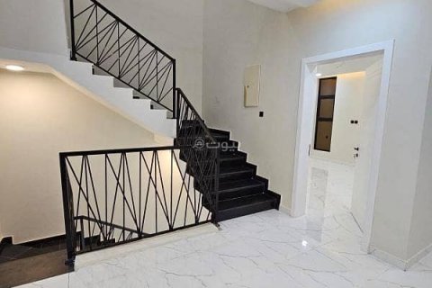 6 bedrooms Villa in Khobar, Saudi Arabia No. 60010 16