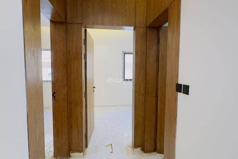 5 bedrooms Villa in Riyadh, Saudi Arabia No. 99536 14
