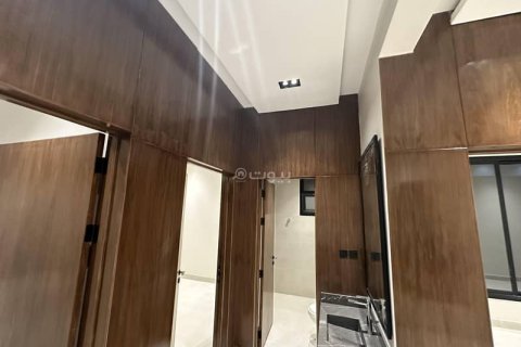 Apartment de 3 dormitorios en Riyadh, Saudi Arabia No. 99533 9