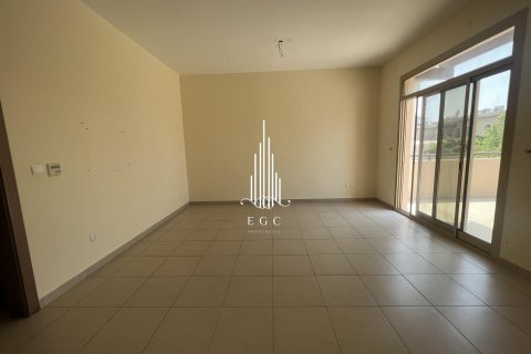 5 bedrooms Villa in Khalifa City, UAE No. 37652 5