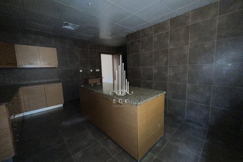 5 bedrooms Villa in Khalifa City, UAE No. 37652 19
