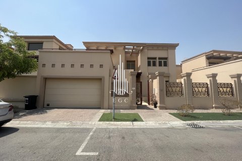 5 bedrooms Villa in Khalifa City, UAE No. 37652