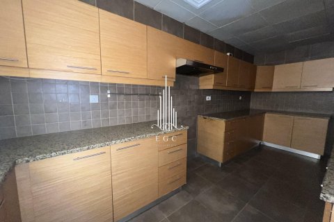 5 bedrooms Villa in Khalifa City, UAE No. 37652 20