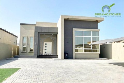 3 bedrooms Villa in Al Hamra Village, UAE No. 34124 23