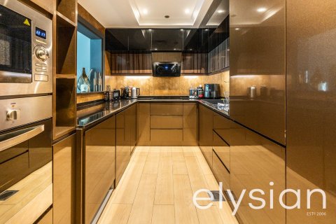 Apartment de 2 dormitorios en Shoreline Apartments, UAE No. 64634
