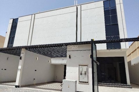 5 bedrooms Apartment in Riyadh, Saudi Arabia No. 67531