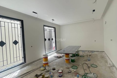 Villa de 6 dormitorios en Riyadh, Saudi Arabia No. 67482 7
