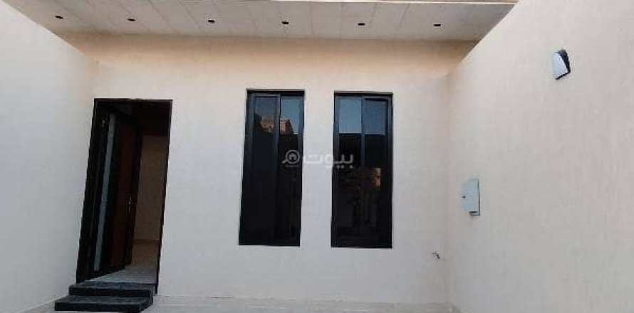 Villa de 8 dormitorios en Riyadh, Saudi Arabia No. 67485