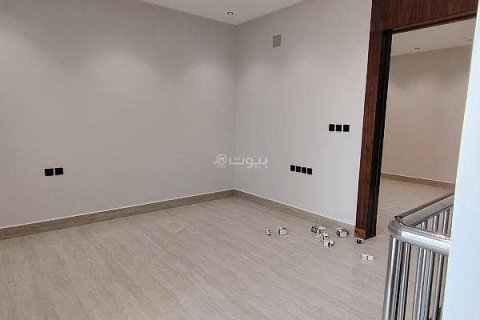 Villa de 8 dormitorios en Riyadh, Saudi Arabia No. 67485 14