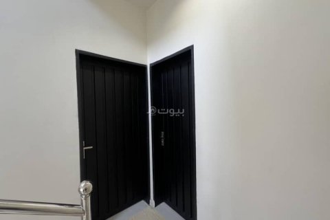 Квартира с 3 спальнями в Эр-Рияд, Саудовская Аравия №62772
