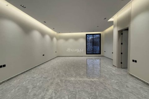 4 bedrooms Villa in Riyadh, Saudi Arabia No. 62771 23