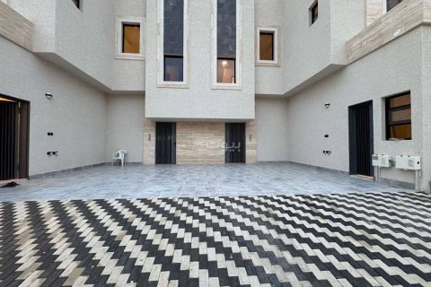 4 bedrooms Apartment in Riyadh, Saudi Arabia No. 62776