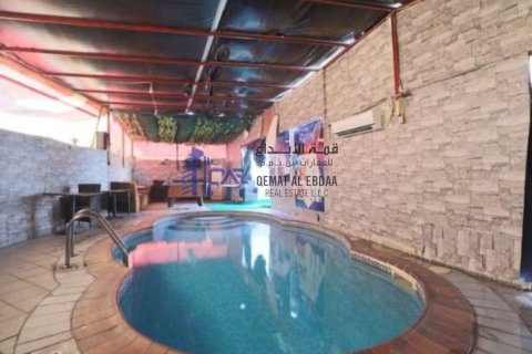 3901.9277m² Properties in Dubai, UAE No. 711 6