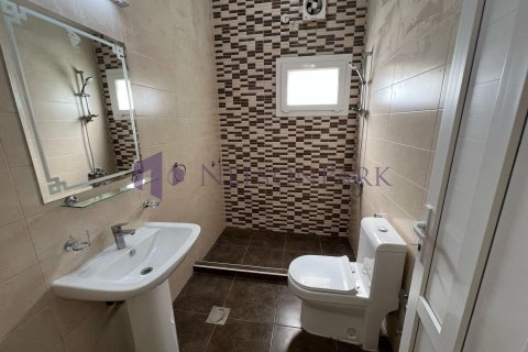 Villa de 6 dormitorios en Doha, Qatar No. 60968 11