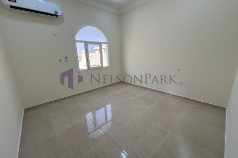 Villa de 6 dormitorios en Doha, Qatar No. 60968 13
