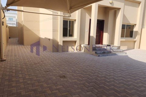 Villa de 6 chambres à Doha, Qatar No. 60965 7