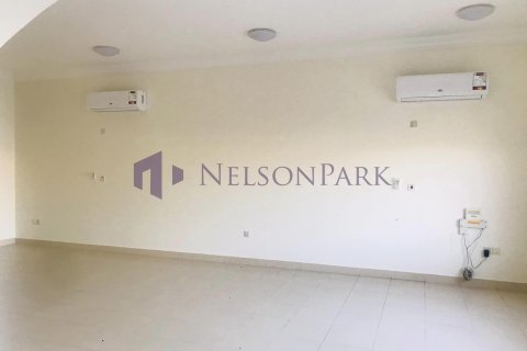 Villa de 6 chambres à Doha, Qatar No. 60965 18
