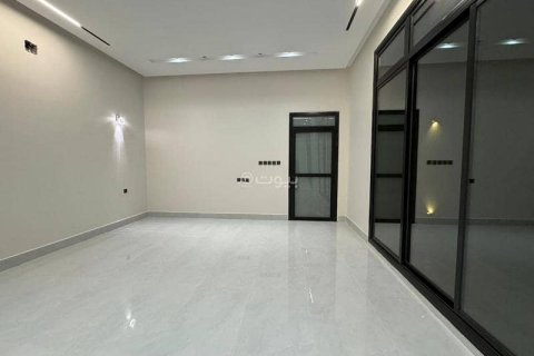 Квартира с 3 спальнями в Эр-Рияд, Саудовская Аравия №62831 11