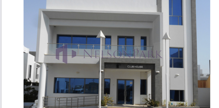 Villa de 4 dormitorios en Doha, Qatar No. 58469