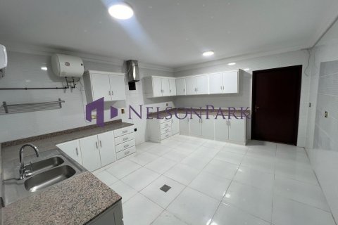 8 bedrooms Villa in Al Daayen, Qatar No. 58484 7