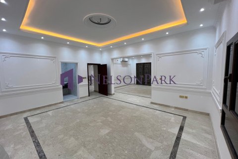 8 bedrooms Villa in Al Daayen, Qatar No. 58484 16