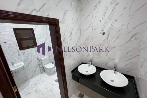 8 bedrooms Villa in Al Daayen, Qatar No. 58484 4
