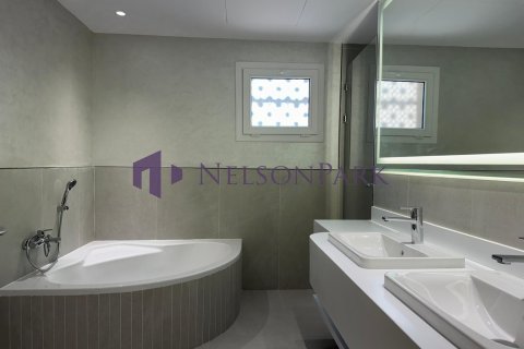 Villa de 4 dormitorios en Doha, Qatar No. 58485 13