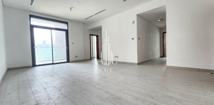 Apartment de 2 dormitorios en Tourist Club Area, UAE No. 20110