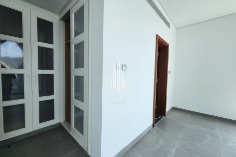 Apartment de 2 dormitorios en Tourist Club Area, UAE No. 20110 10