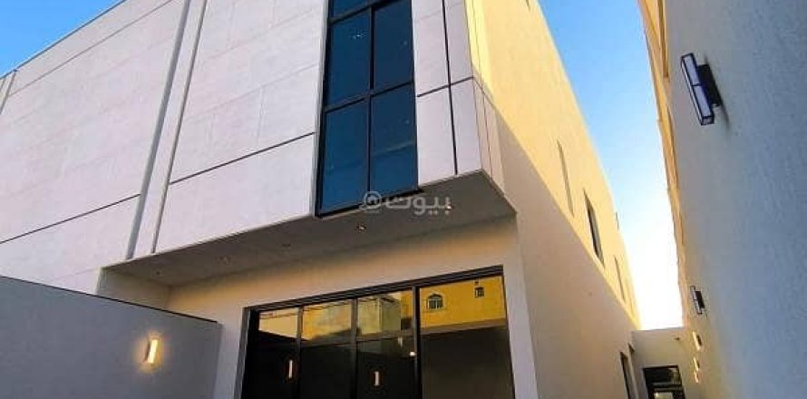 Квартира с 4 спальнями в Эр-Рияд, Саудовская Аравия №62609
