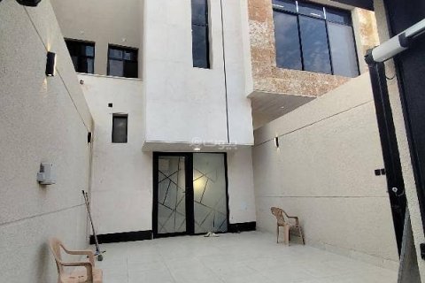 Appartement de 3 chambres à Riyadh, Saudi Arabia No. 62615 3
