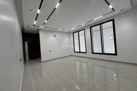5 bedrooms Apartment in Riyadh, Saudi Arabia No. 61632 13