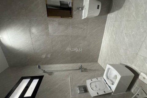 5 bedrooms Apartment in Riyadh, Saudi Arabia No. 61632 19