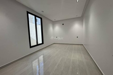 5 bedrooms Apartment in Riyadh, Saudi Arabia No. 61632 20