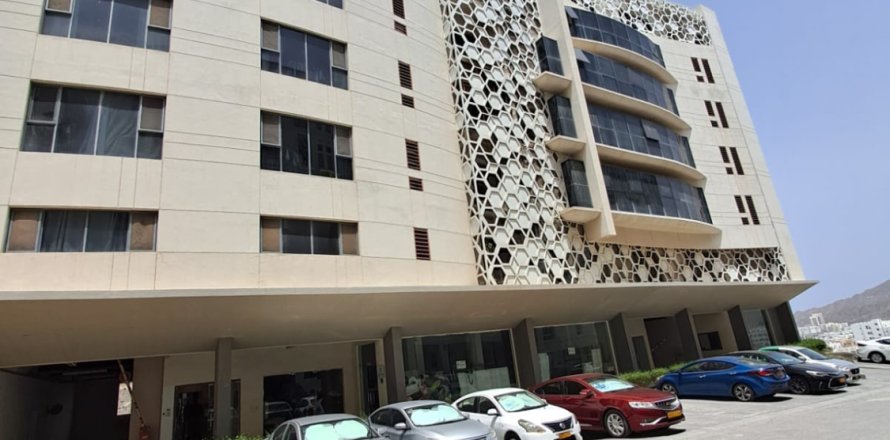 2 bedrooms Apartment in Ruwi, Oman No. 54289
