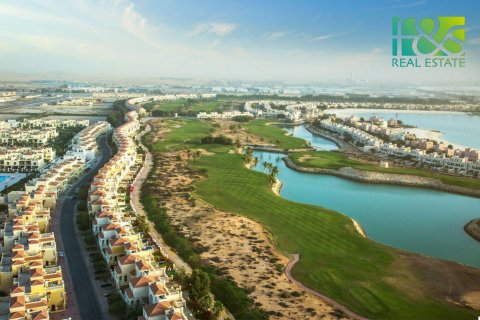 Apartment de 4 dormitorios en Al Hamra Village, UAE No. 22544