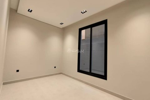 4 bedrooms Apartment in Riyadh, Saudi Arabia No. 60447 11