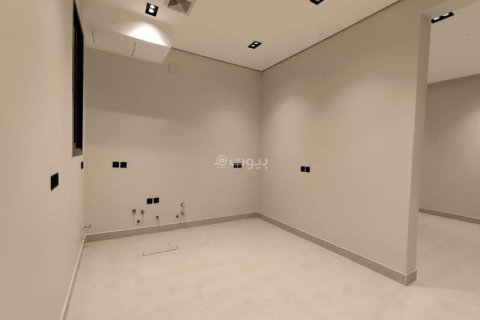4 bedrooms Apartment in Riyadh, Saudi Arabia No. 60447 7