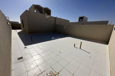 4 bedrooms Apartment in Riyadh, Saudi Arabia No. 60401 12