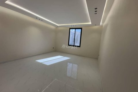 4 bedrooms Apartment in Riyadh, Saudi Arabia No. 60401 7